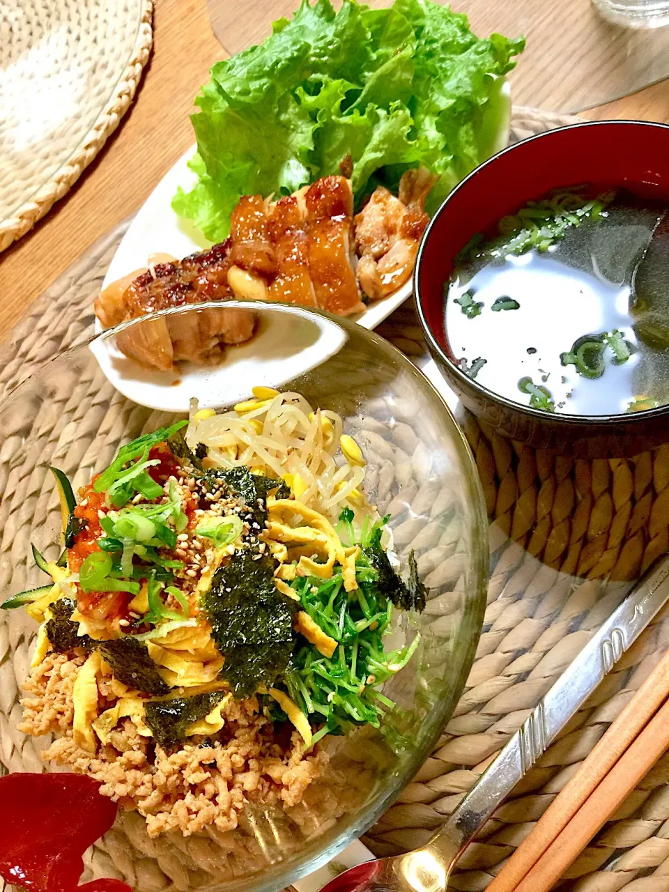 鳥の照り焼き ⭐️ビビンバ ⭐️豆もやしとワカメのお汁|あつこさん