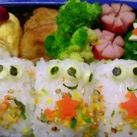 Snapdishの料理写真:白いグリーンメン弁当|ichikaさん