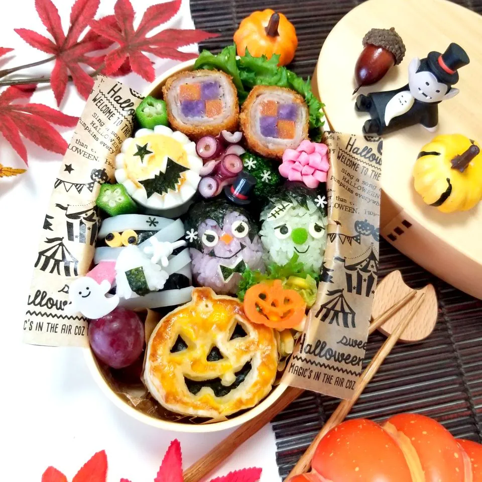 ハロウィンおにぎり👻&パイのせグラタン🎃のお弁当|ayano.adshさん