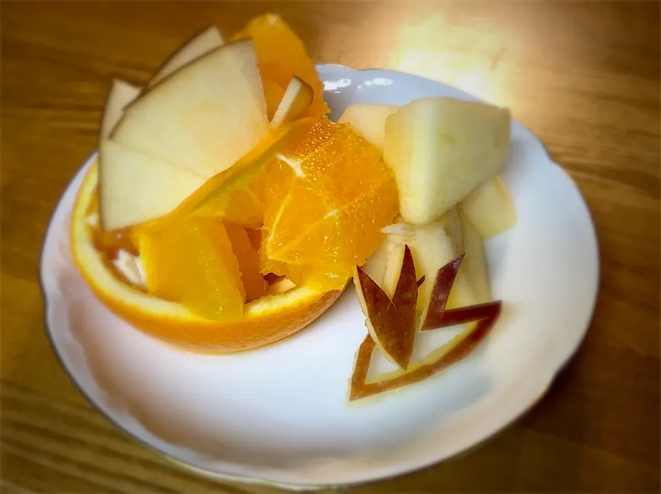 カットフルーツ 🍊オレンジのカップ🍎リンゴの花びら|さくらさん