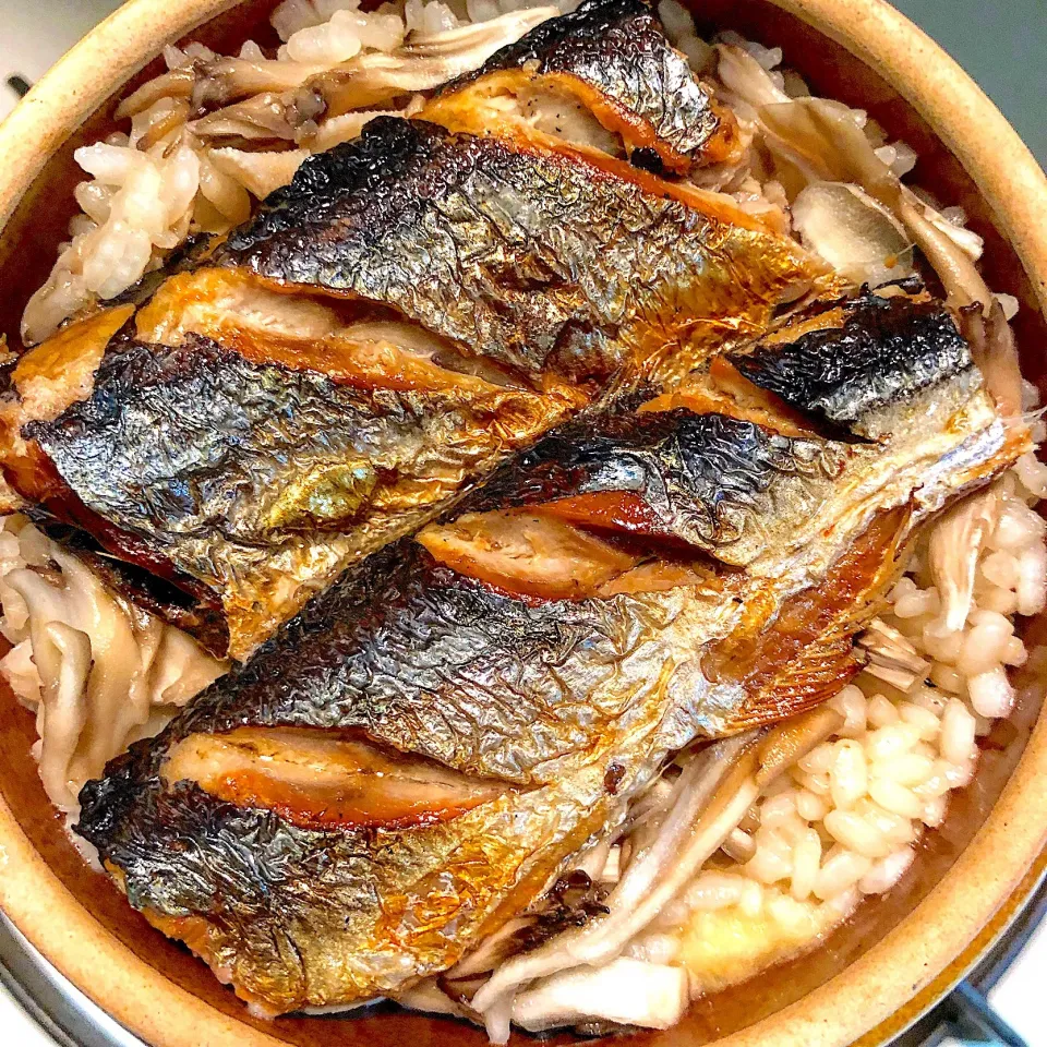 焼き秋刀魚の炊き込みご飯|納豆おじさんさん