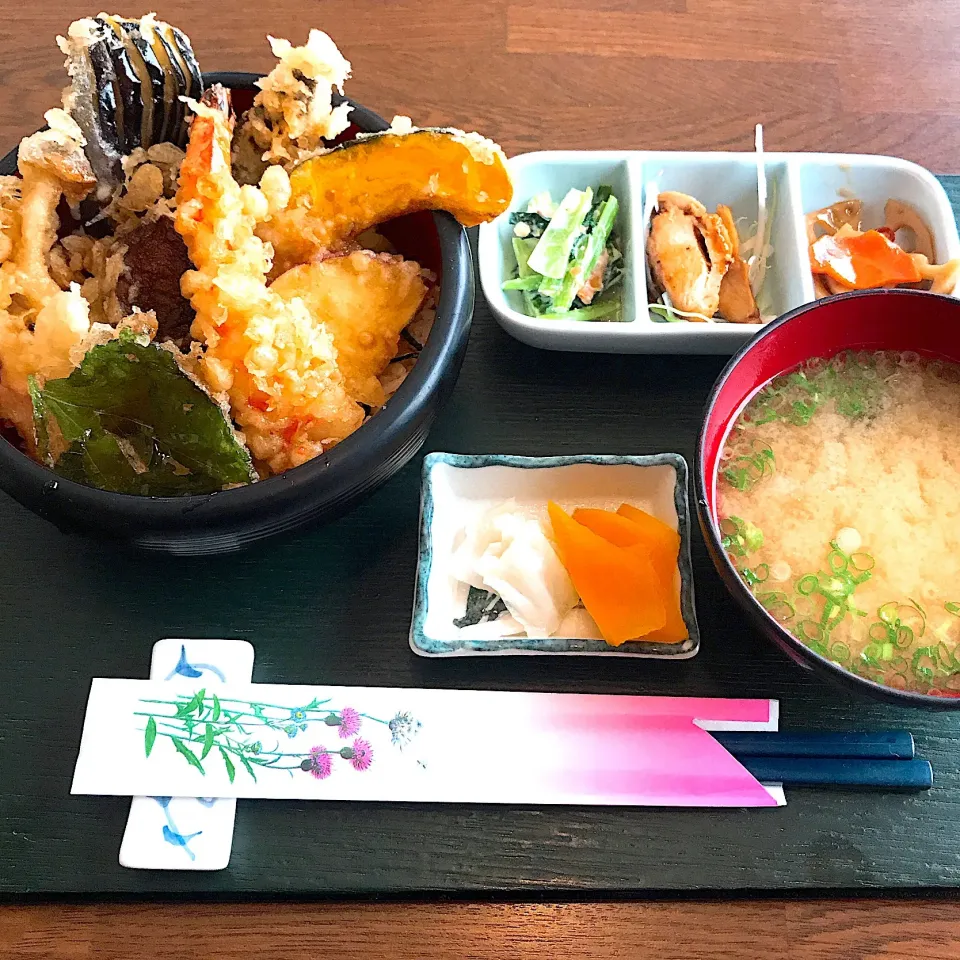 Snapdishの料理写真:#天丼定食|𝕜𝕪𝟙𝟘𝟚𝟘𝟙𝟠さん