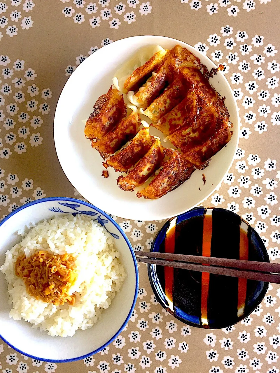 旦那作 餃子定食|えのさん