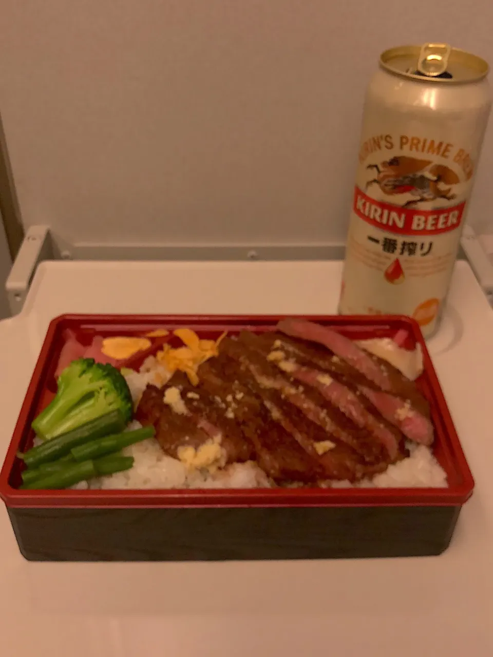 ステーキ弁当|よちまるさん