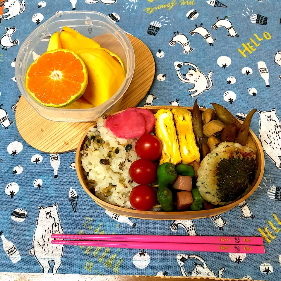 今日のお仕事お弁当🍱
しじみご飯^_^😋|RU.Farmさん