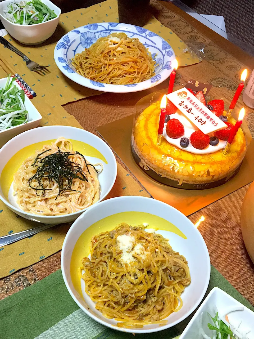 Snapdishの料理写真:#お誕生日 #パスタ#ミルクレープ

10.15 四十路になりましたお誕生日🎂
今年も家族にお祝いしてもらいました。わたしはとっても幸せです😊|renharuruさん