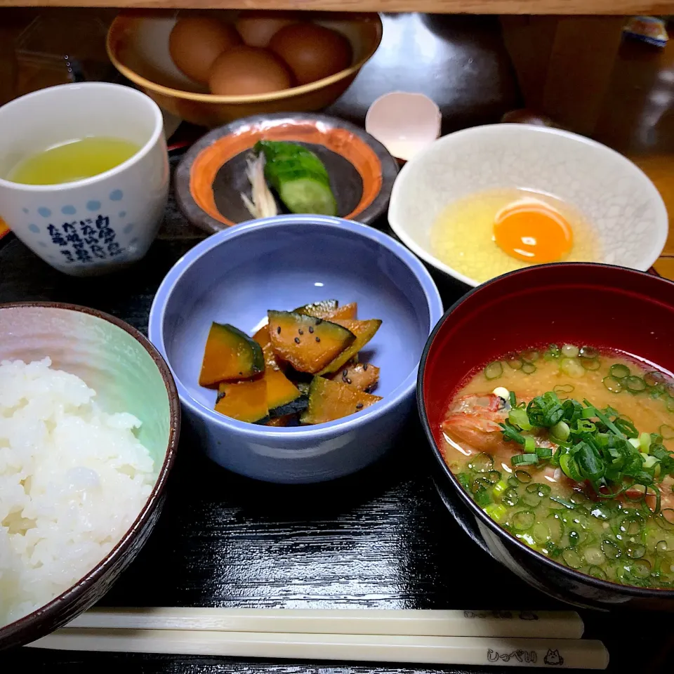 Snapdishの料理写真:南京きんぴら
生卵
仁多米 
カサゴの味噌汁|まゆさんさん