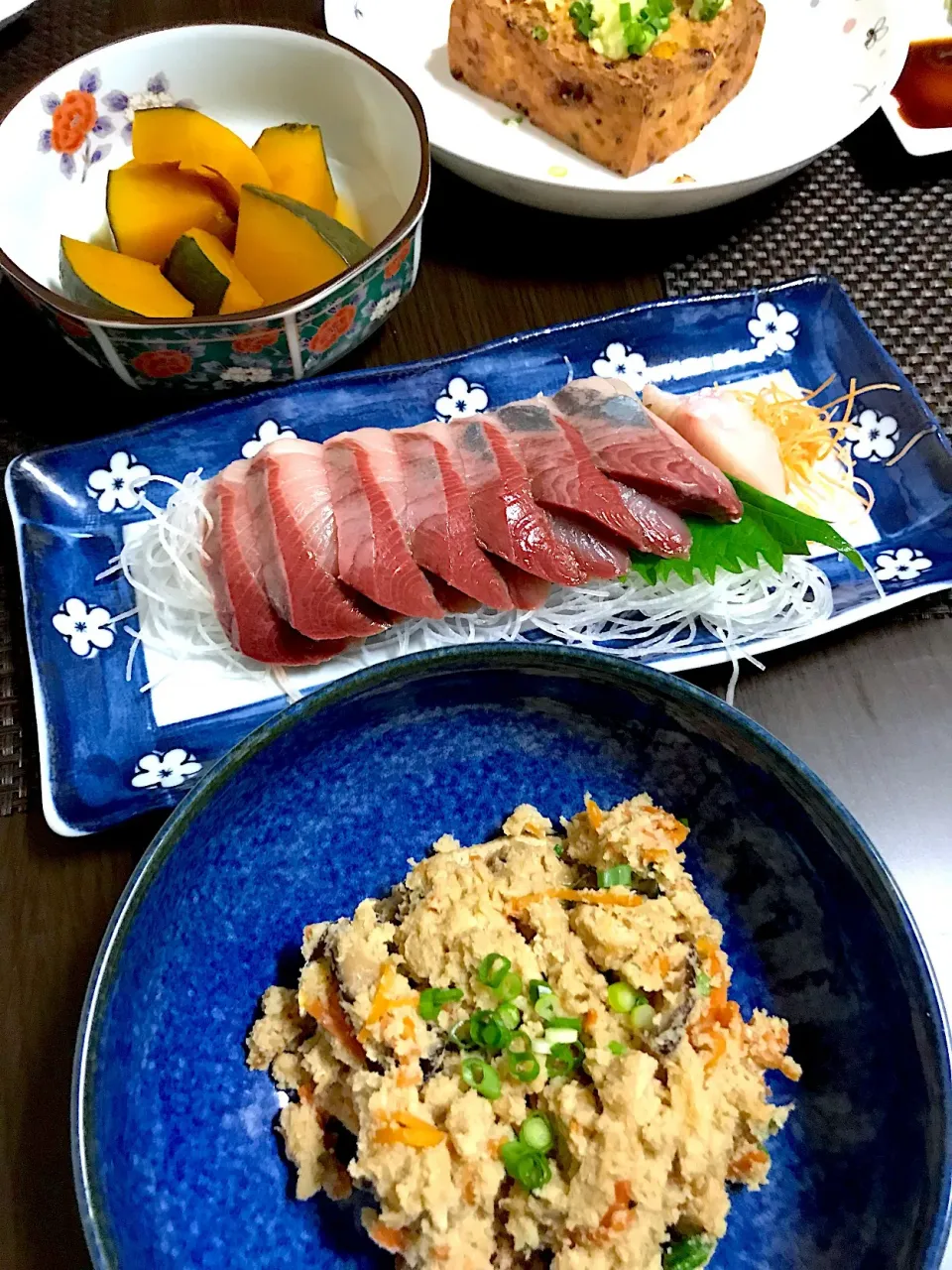 今日の夕飯は和食。❤️かぼちゃの煮物🎃にうの花〜。私は大好き❤旦那はどうもダメです。😅バランスが悪いので、写っていませんが冷やしトマトをだしました。|ナタママさん