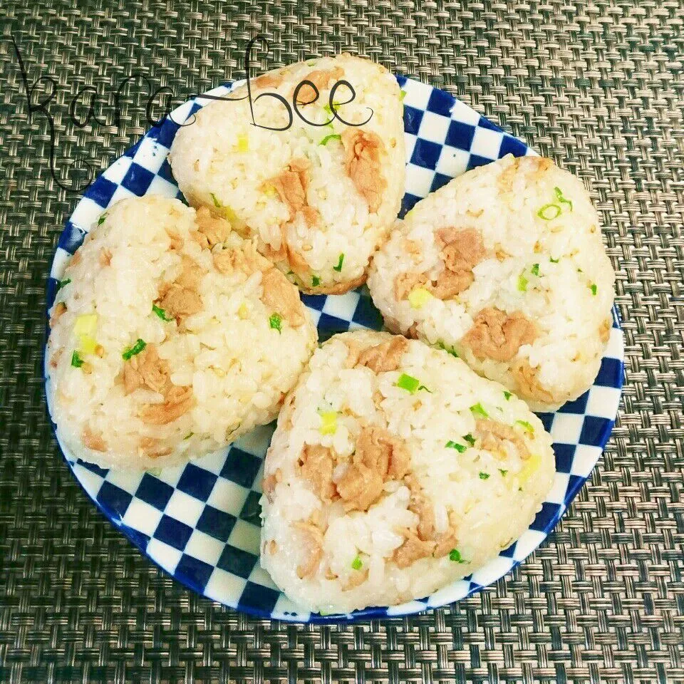 食いしん坊大満足♡絶品!生姜焼き混ぜご飯おにぎり|からあげビールさん