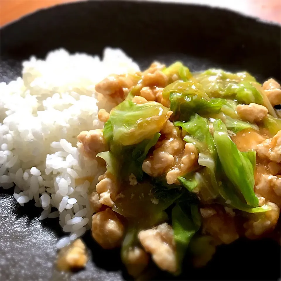 Snapdishの料理写真:キャベツと挽肉甘辛炒め 😊👌|ららさん