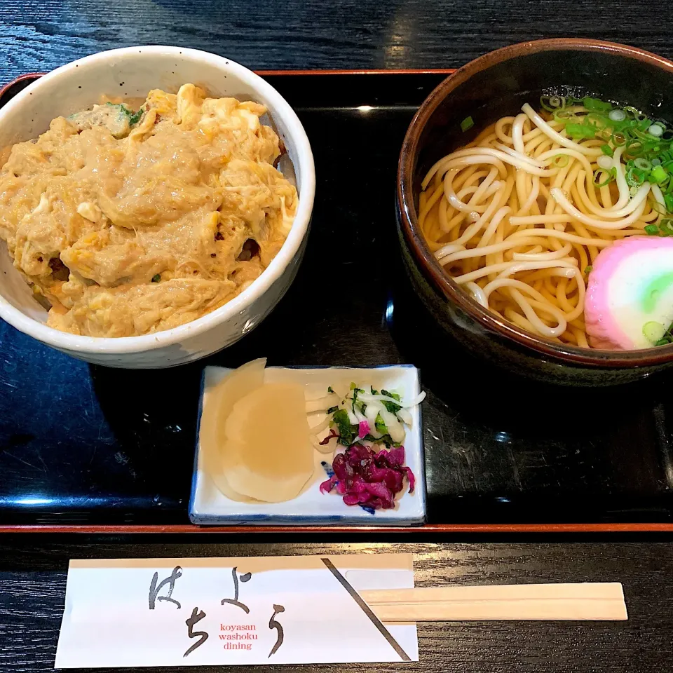 高野山にて
カツ丼 五島うどんセット|sakiさん