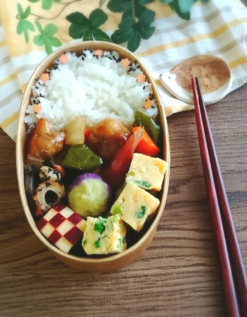 Snapdishの料理写真:豚コマボールの甘酢炒め弁当|erinko0205さん