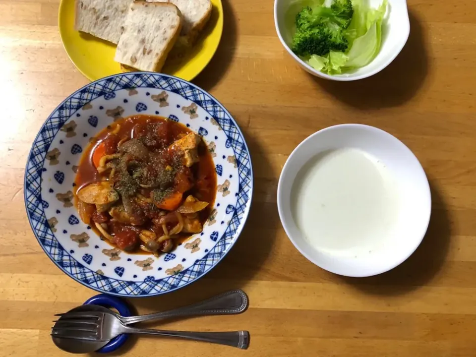 夕飯🎵鶏肉のトマトソース煮🍅|kiyominさん