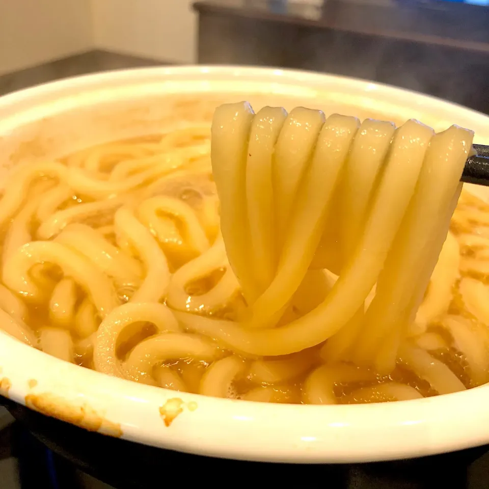 鍋の締めはふわふわに煮たうどん❤️|ヨッチャンさん