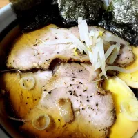 Snapdishの料理写真:チャーシューを作ってみました。それで、ラーメンを作りました。