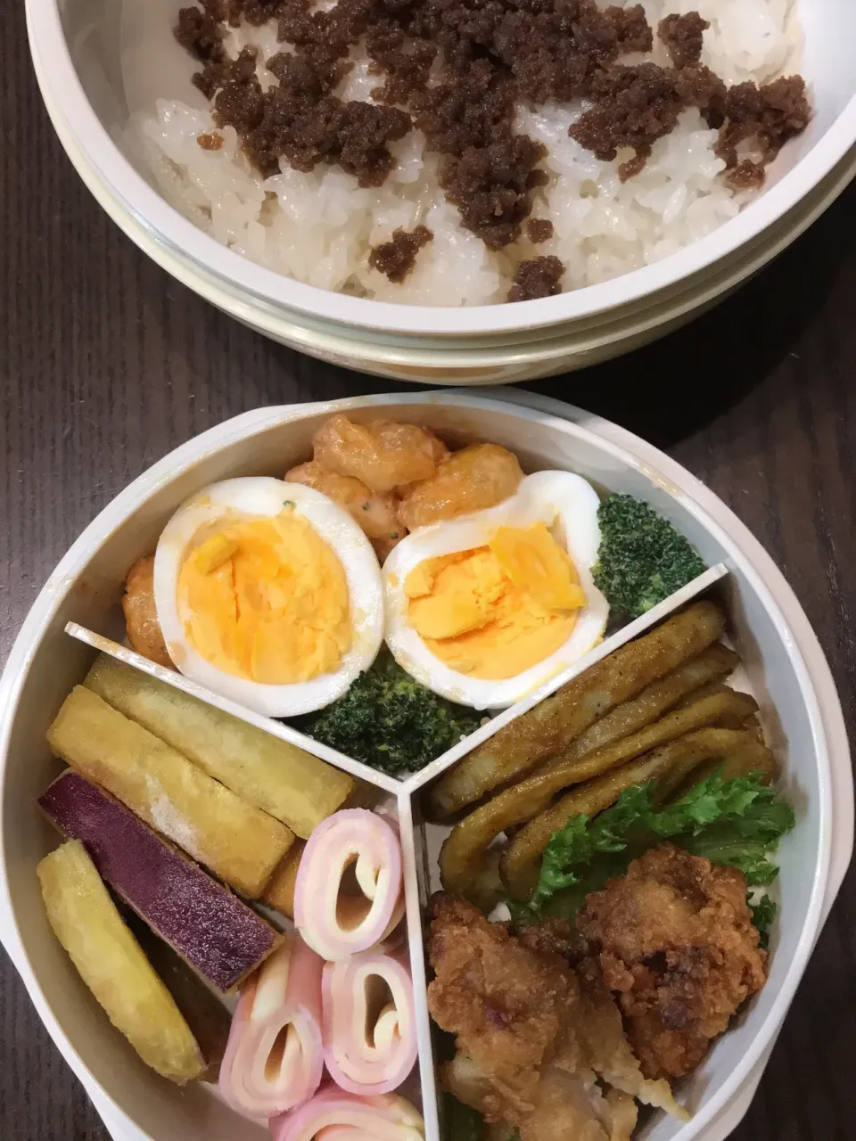 Snapdishの料理写真:そぼろ弁当|みーやさん