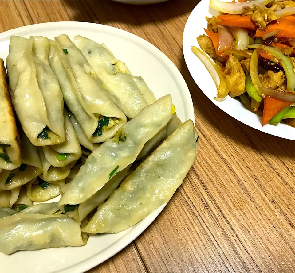 焼き餃子 & チキンと野菜の炒め物|あり君さん