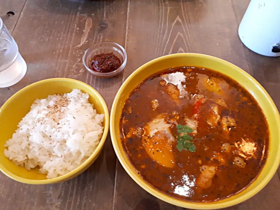 ロティサリーチキンとグリル野菜のスープカレー @COSUGI LODGE #スープカレー|カリー仙人さん