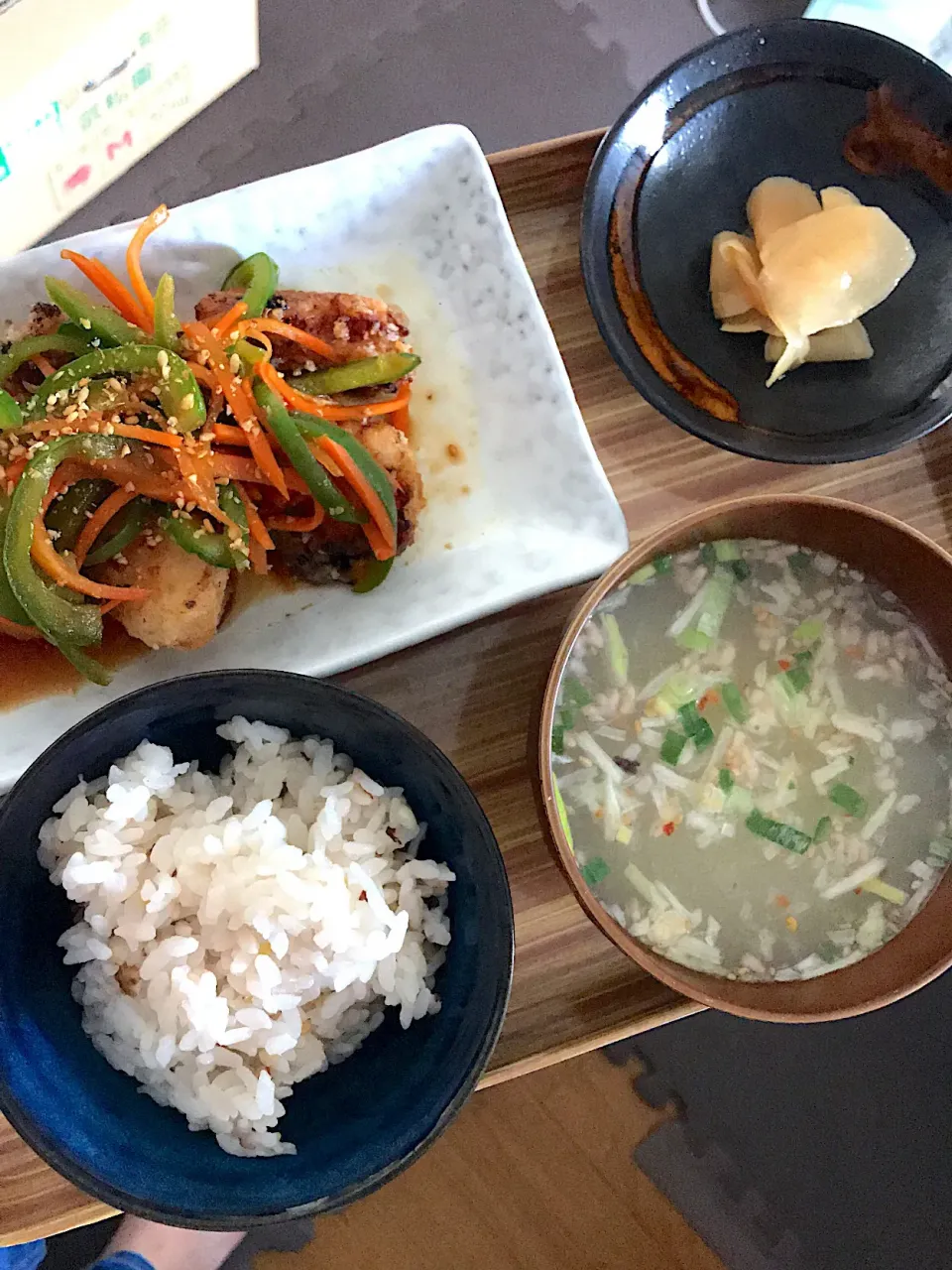 Snapdishの料理写真:唐揚げ定食風（旦那のお昼）|sayuri*さん