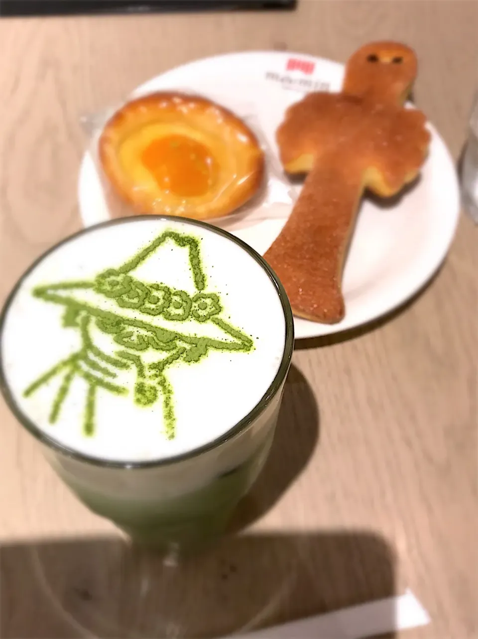 ニョロニョロブリオッシュ  アプリコットタルト🥧   抹茶ラテ&スナフキンアート|ch＊K*∀o(^^*)♪さん