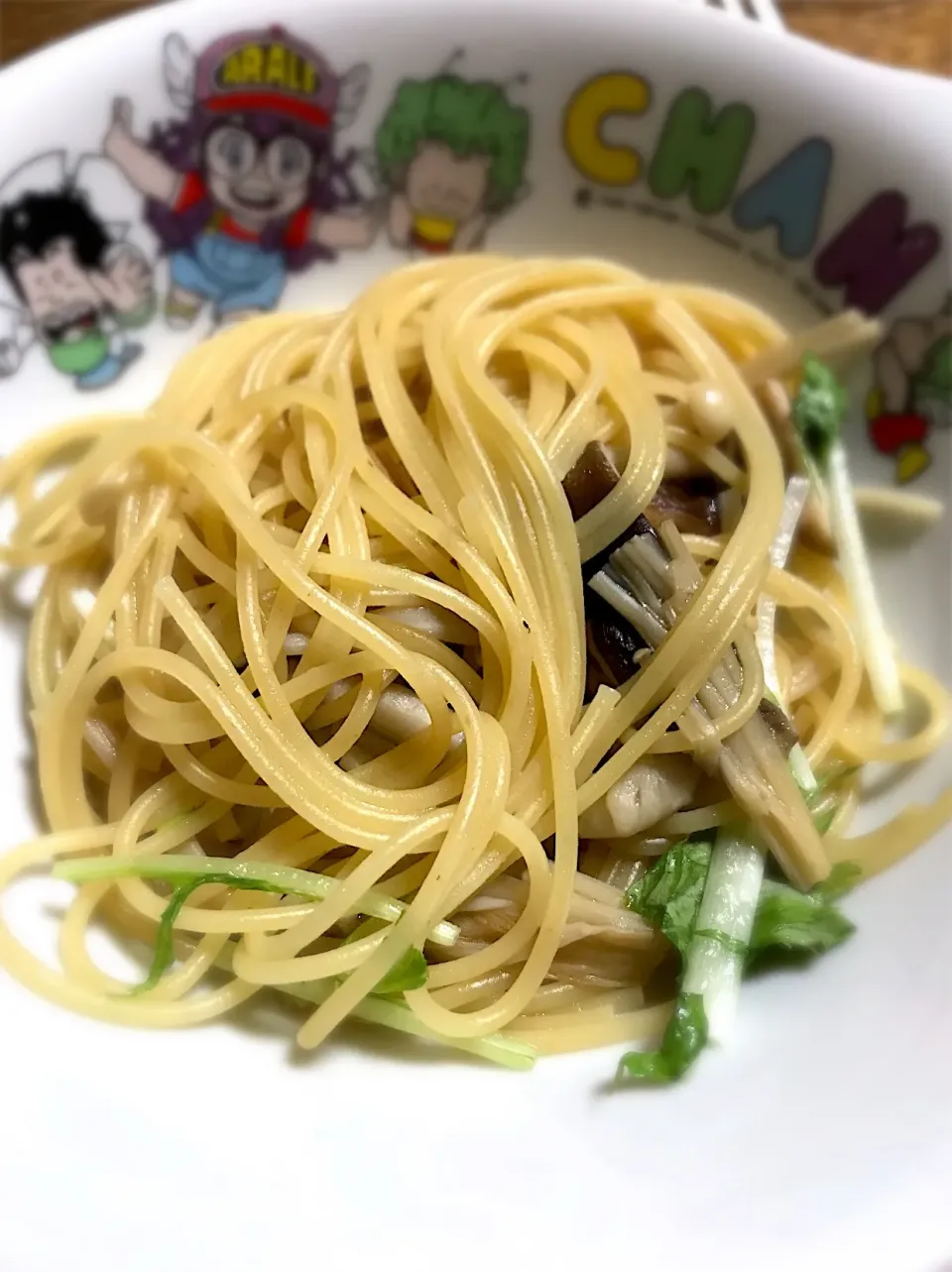 きのこと水菜の和風パスタ|ちびろ菌さん