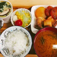 Snapdishの料理写真:豚の角煮定食
茶碗蒸し付き|Nana。さん