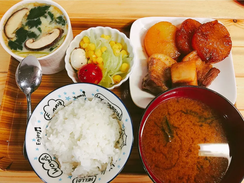 豚の角煮定食
茶碗蒸し付き|Nana。さん