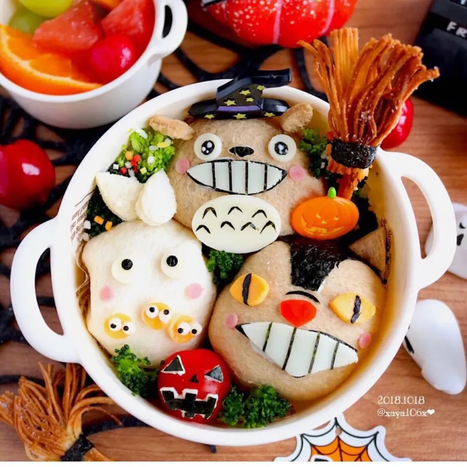 食パンでトトロのハロウィン弁当👻🎃|あーたんさん