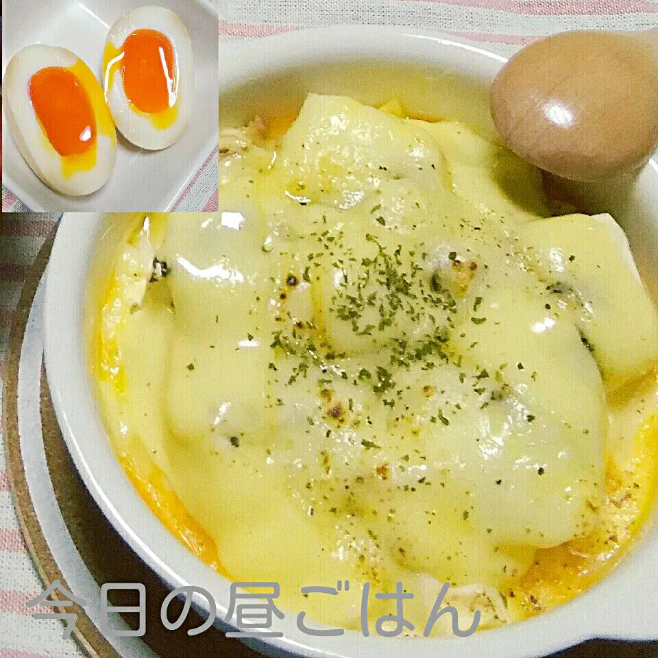 Snapdishの料理写真:2018/10/18　ぽき。さんの簡単とろふわ♡お豆腐とはんぺんのツナオムレツ。|ちいたんさん