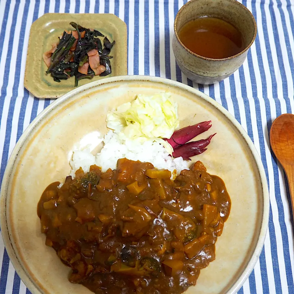 牛すじと野菜のカレー|AKIAKIAKIAKIAKIさん