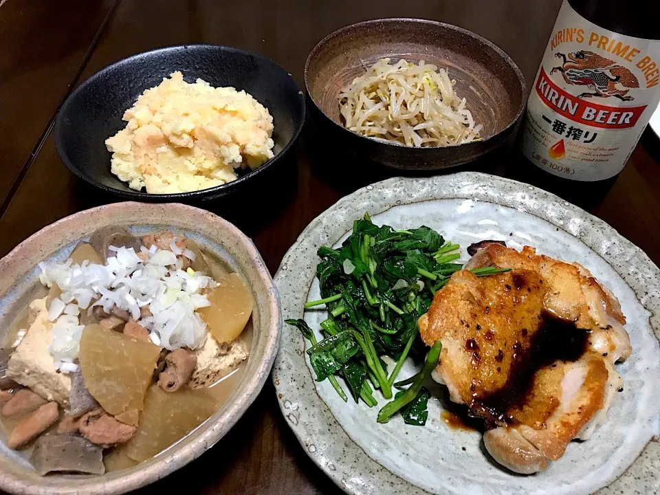 Snapdishの料理写真:2018.10.18 チキンソテー🍻🍻🍻|ゆみずさん