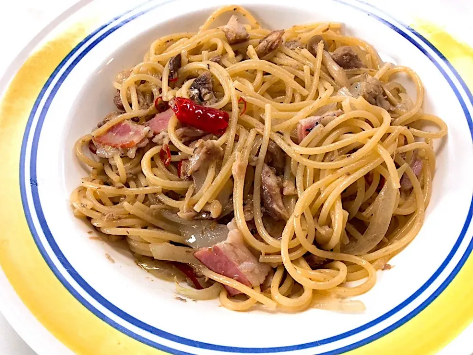 Snapdishの料理写真:イワシの缶詰🐟を使った和風パスタ🍝😋|アライさんさん