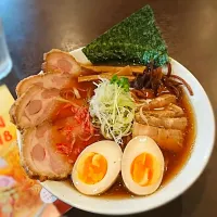 Snapdishの料理写真:キラリボシ キラリ醤油ラーメン|ミナミ ヒロヤさん