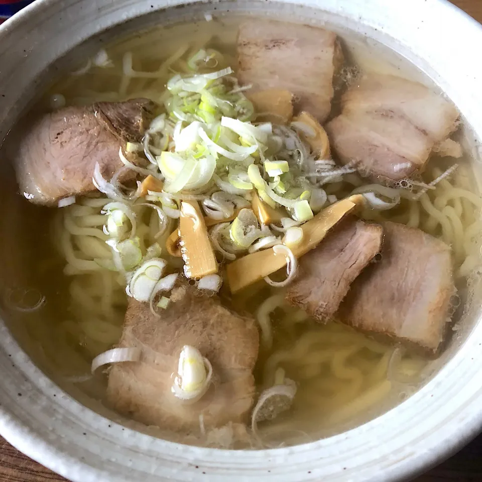 Snapdishの料理写真:会津山塩ラーメン
#ラーメン|ぴらこさん