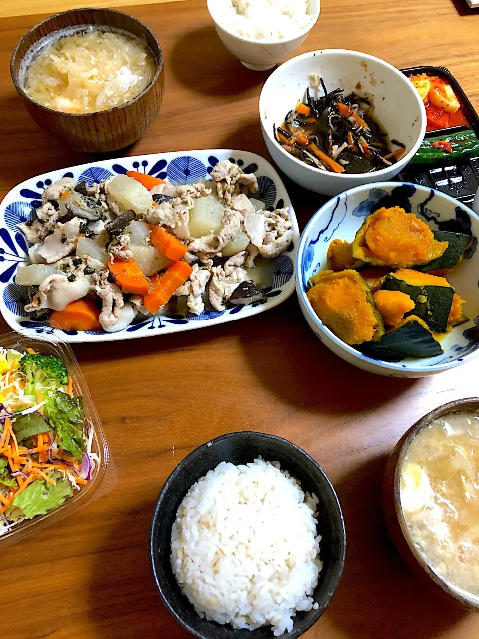 煮物とカボチャと大根の味噌汁|ゆうゆうさん