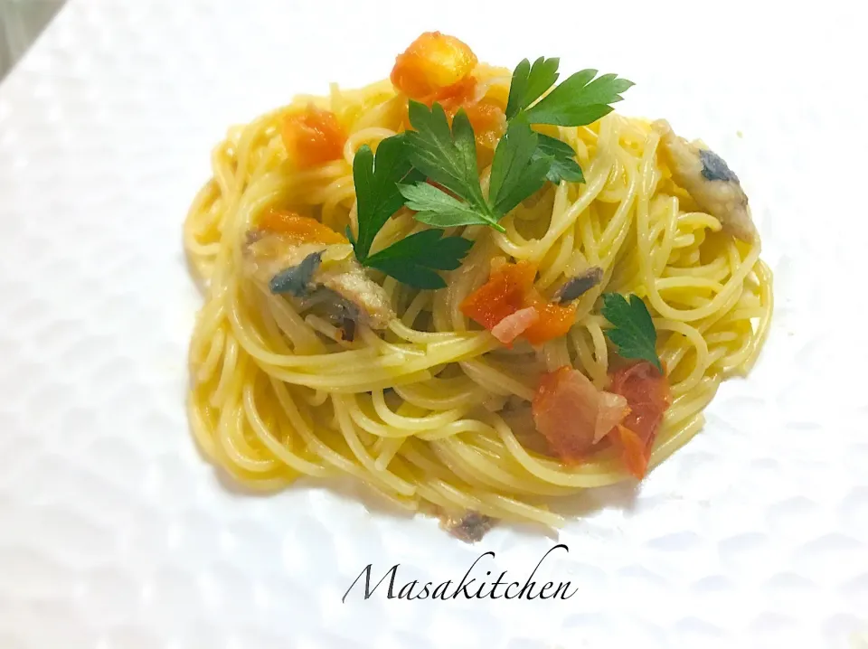 Snapdishの料理写真:sardine and tomatoes pasta|Masakiさん