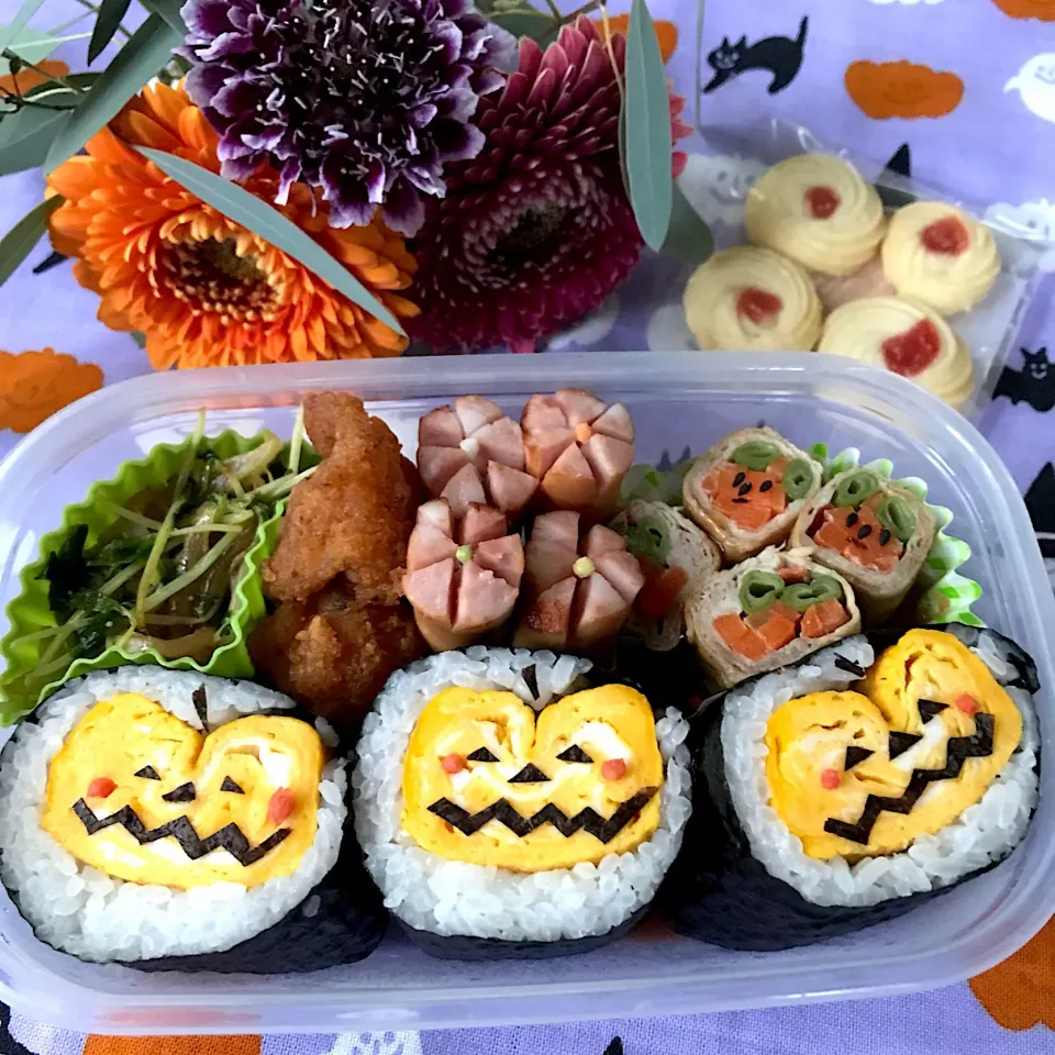 ハロウィン🎃巻き寿司弁当🍱|yumiさん