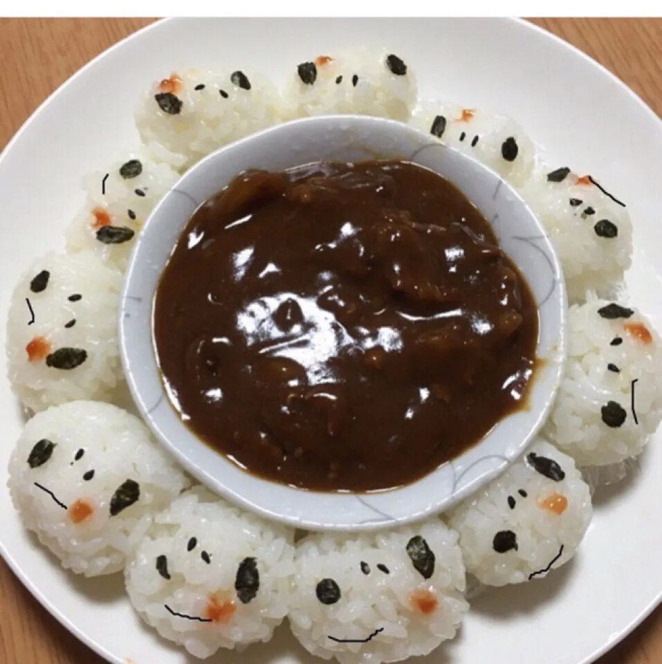 Snapdishの料理写真:スヌーピー大好きなのでスヌーピーカレーにしてみました🍛

今度はどんなのにしょ〜かな？|のりちゃんさん