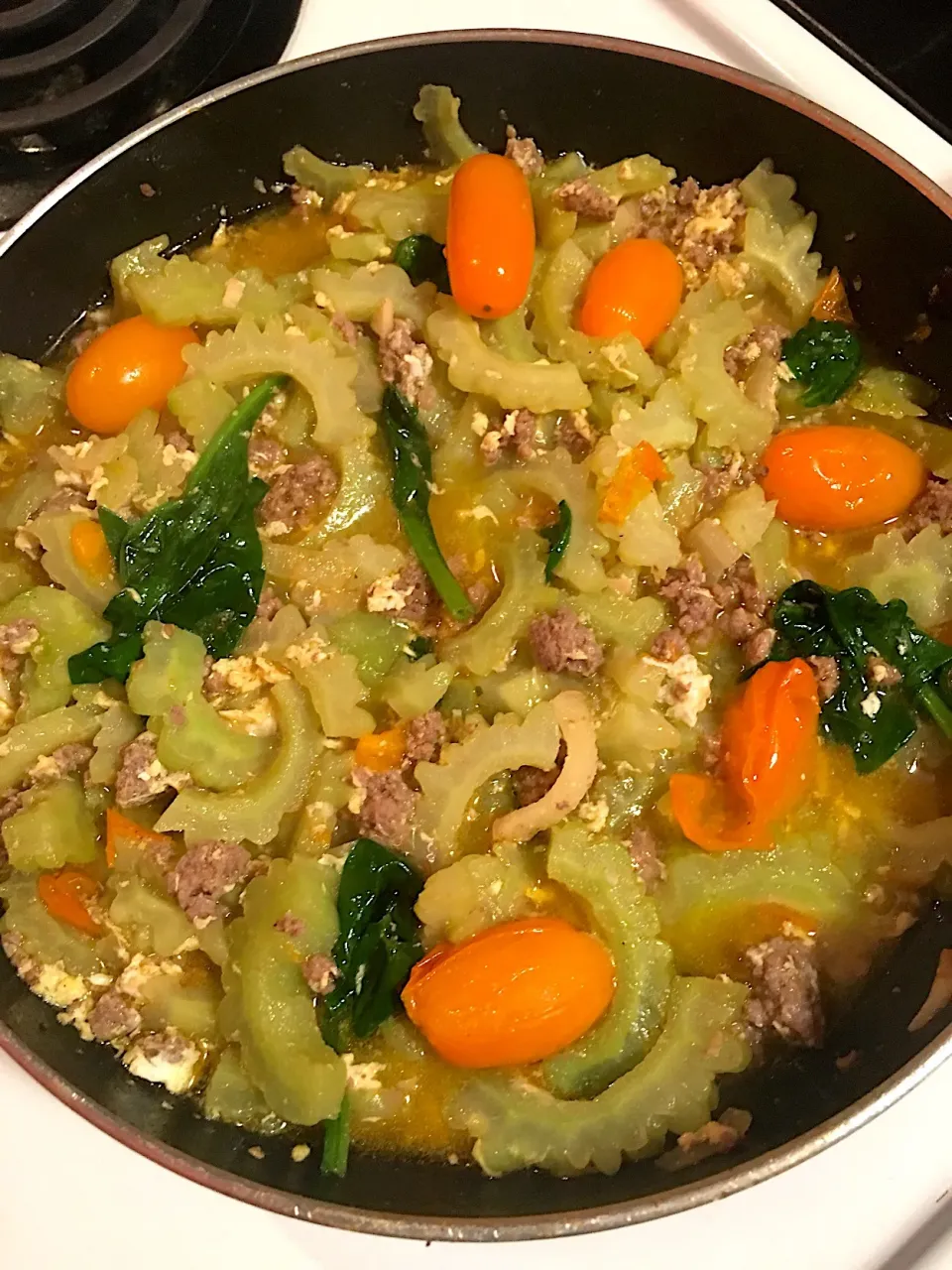 Sauteed Bittermelon with ground beef
Ampalaya con carne  #ampalayaconcarne  #bittermelon  #ginisangampalaya|🌺IAnneさん