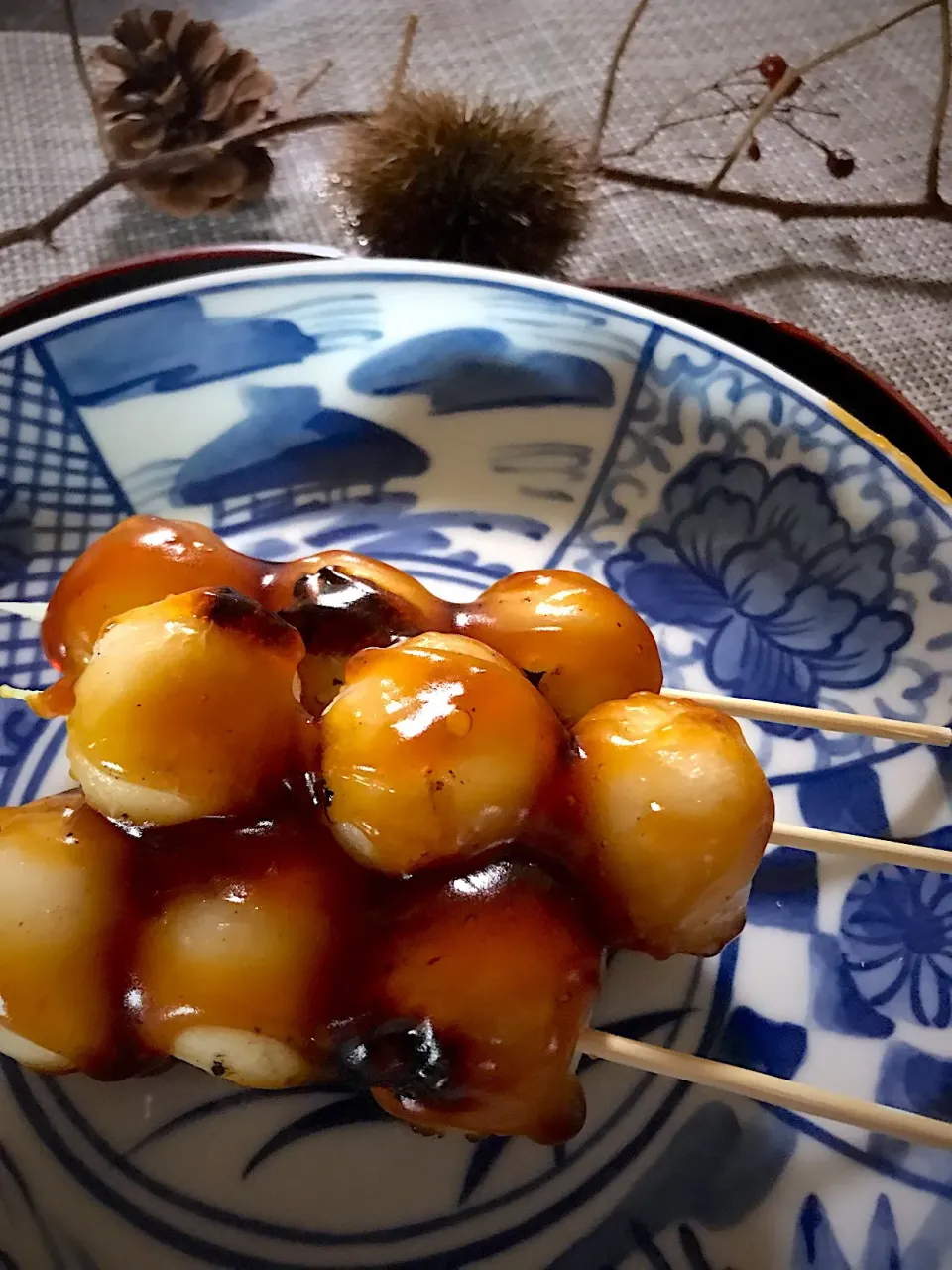 月見だんごが みたらし団子に 醤油✖️みりん コラボ|シュトママさん