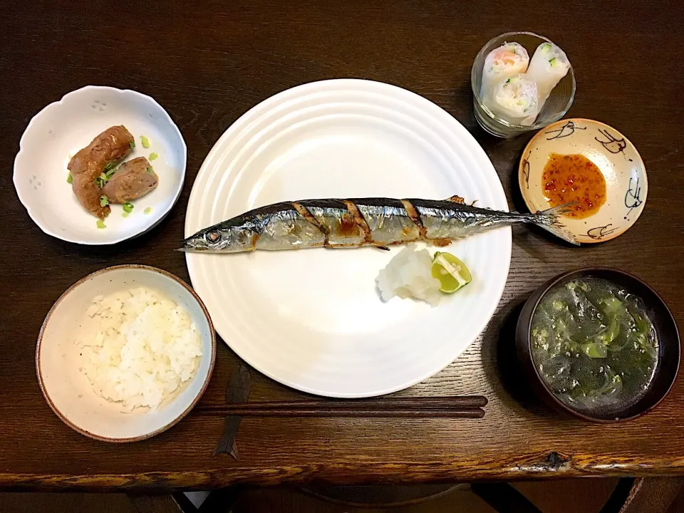 サンマの塩焼き
肉巻きアボカド
エビの生春巻き
ワカメのお吸い物|カドラさん