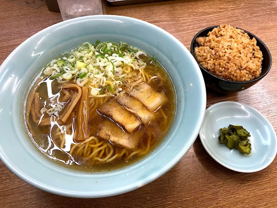 ラーメンとチャーシューおこわ|しのぶさん