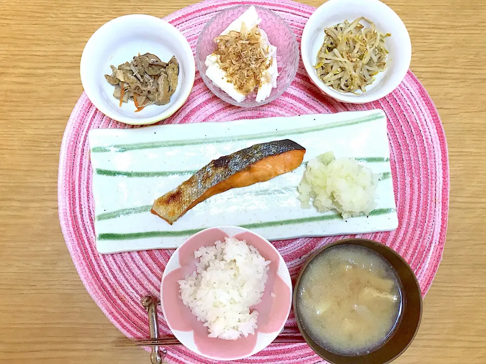 鮭の塩焼きです🐟|りんごさん