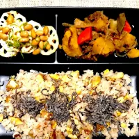 Snapdishの料理写真:栗ご飯/肉じゃが/レンコンサラダ|山本さん