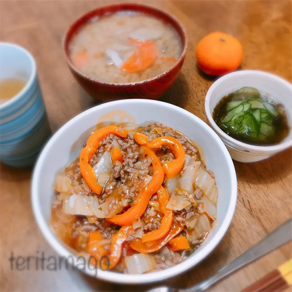 Snapdishの料理写真:麻婆白菜丼|teritamagoさん