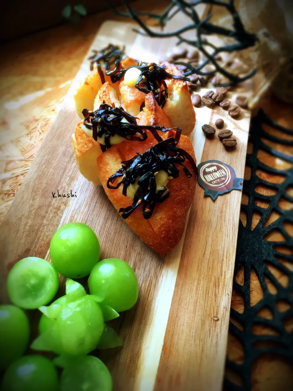 #明太フランス に#昆布の佃煮
のっけ🥖

シャインマスカット🍇が…美味ぁ〜💕|KOZUEさん