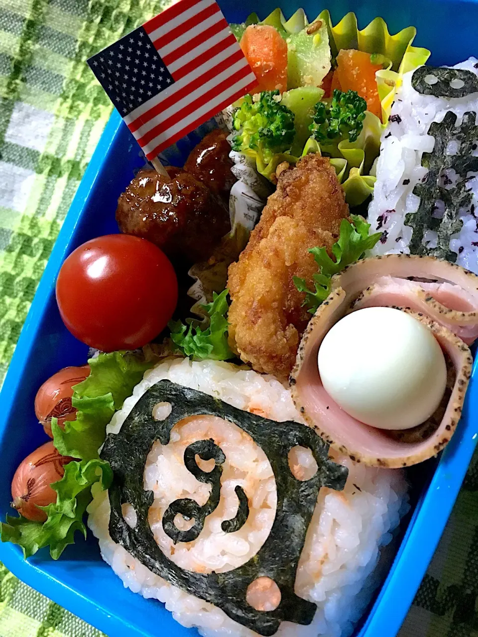 Snapdishの料理写真:ケンケンの秋の遠足弁当😊|ケンケンさん