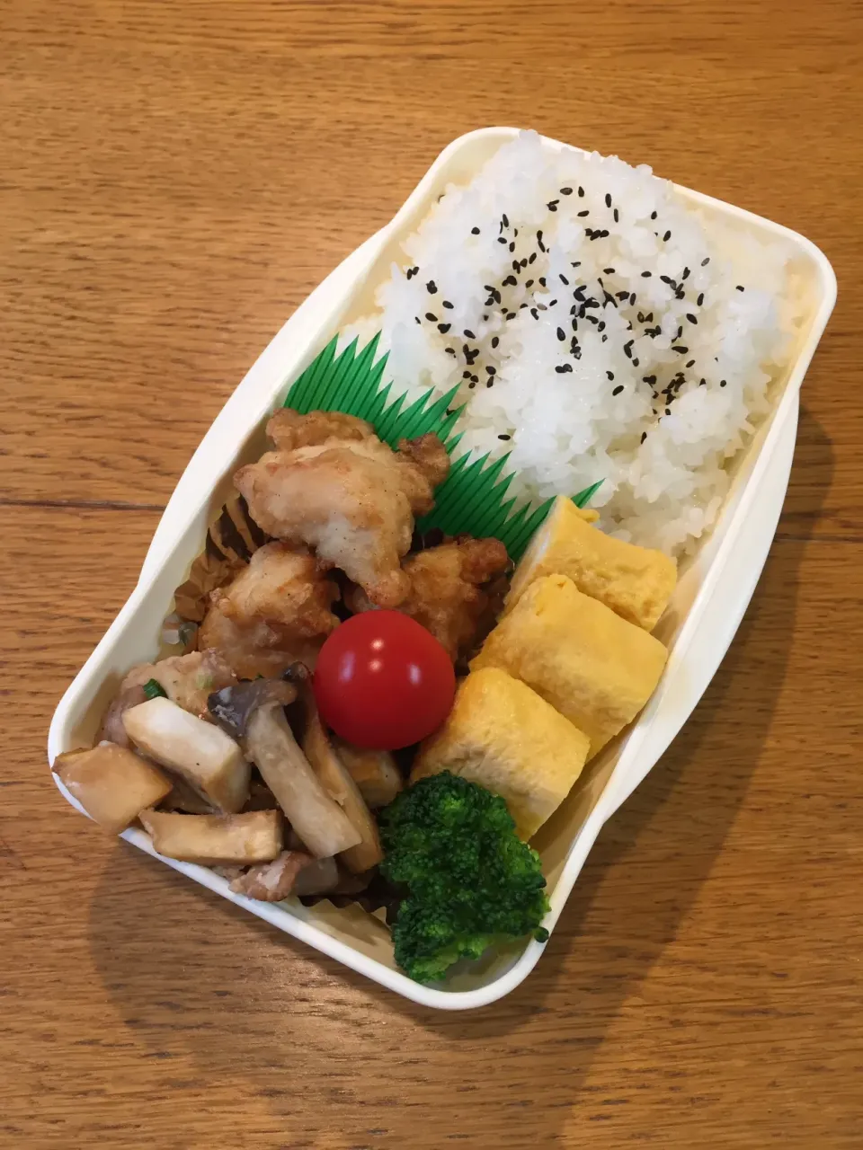 高校生息子のお弁当  唐揚げ弁当|まつださんさん