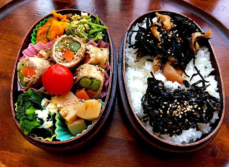 本日もお弁当🍱人参とアスパラの肉巻き🥓筍煮付け🌰ほうれん草のおひたし🥒アスパラとちくわ炒め🥓かぼちゃの煮物🎃 #息子弁当  #わっぱ弁当 #人参 #アスパラ肉巻き  #ほうれん草のおひたし  #かぼちゃの煮物 #アスパラ#札幌#中島公園|Yukie  Toriseさん