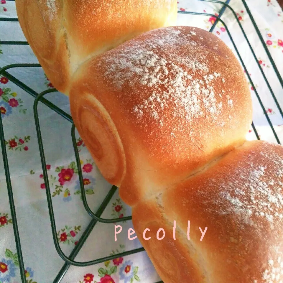 Snapdishの料理写真:祝100投稿🎉ミルキー山食パン🍞とかち野酵母|cocco+さん